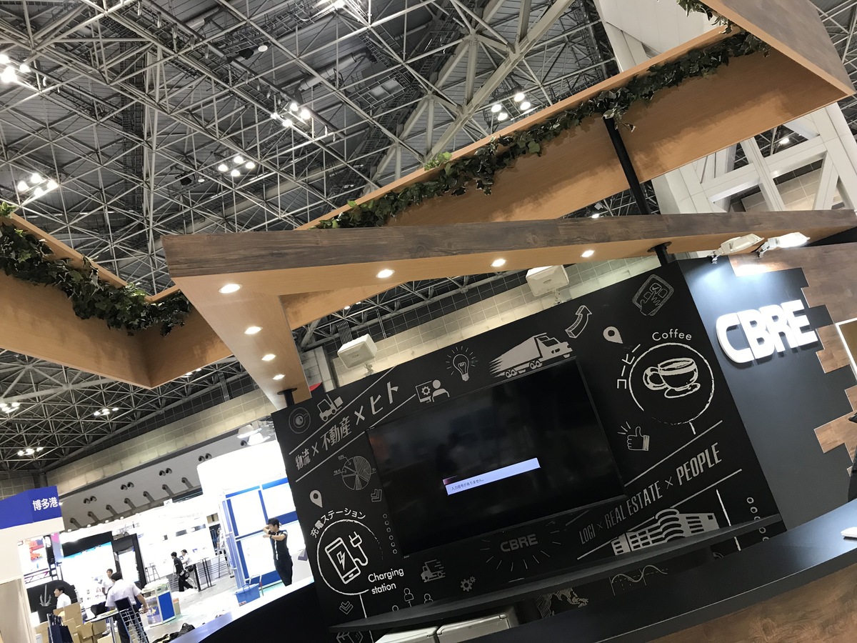 魅力を引き出すカスタマイズされた展示空間